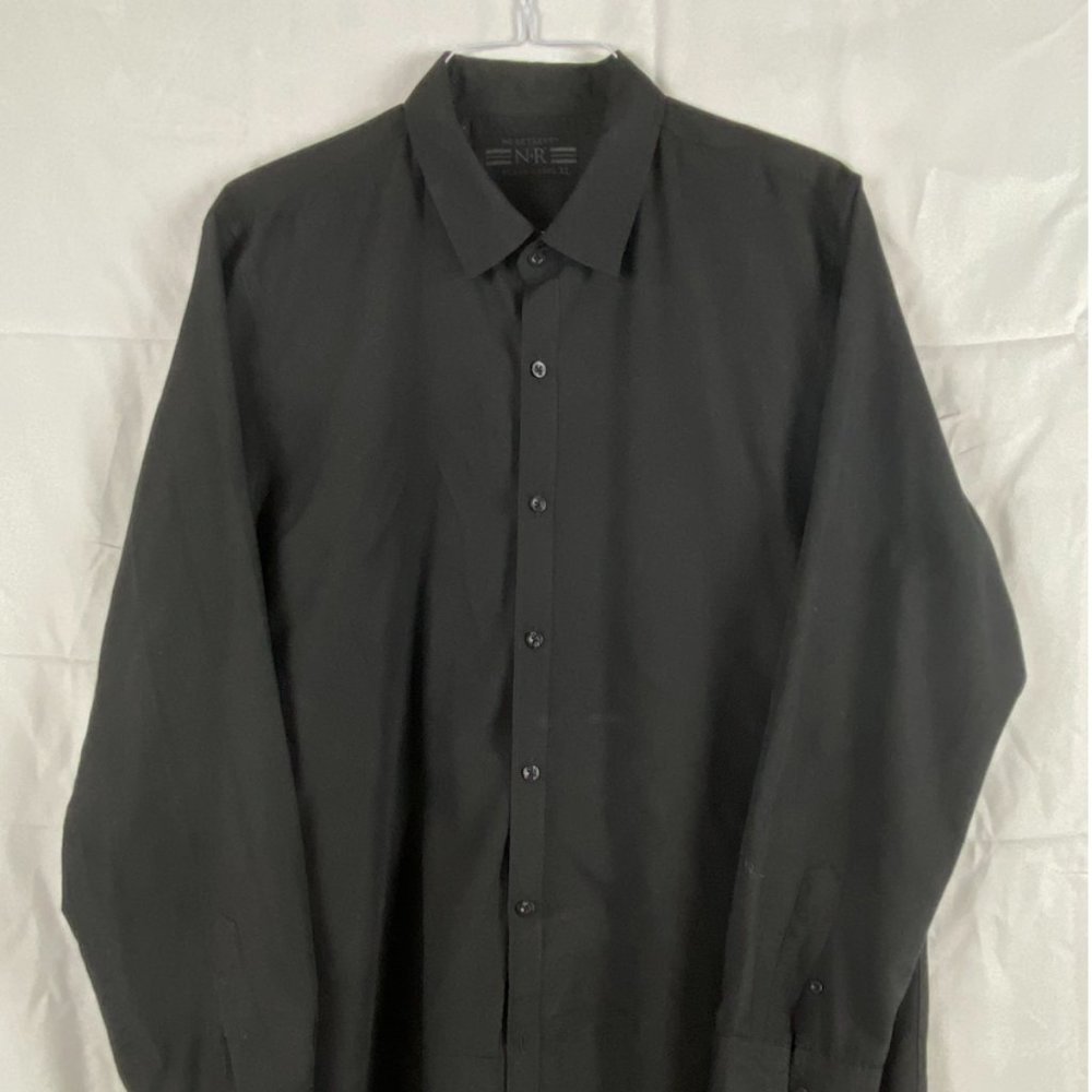 Like New XL No Retreat Long Sleeve Button Down Shirt for Men - Black Label